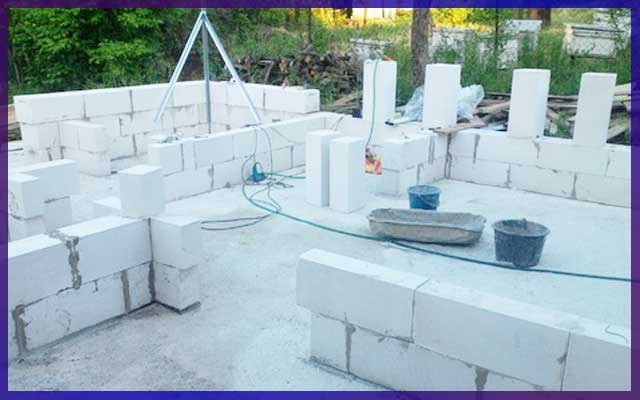 Этапы строительства частного дома возведение стен из блоков